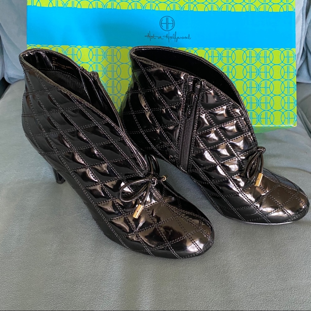 Hot in Hollywood Black Ankle Boots